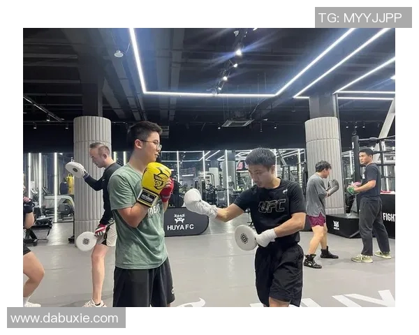 世界顶级拳击手战术节奏控制与步伐调整的内在关系与应用分析